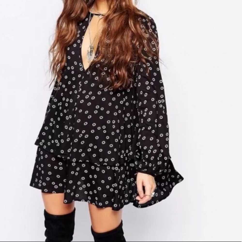 Free People Swing Dress size S black daisy trapeze